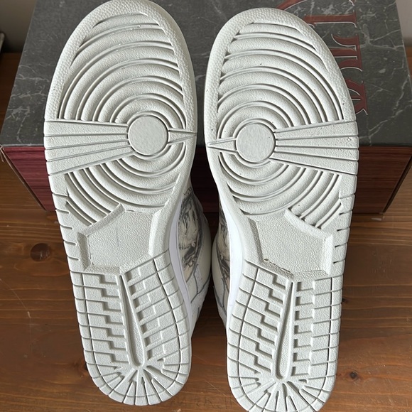 Kito Wares “The Passion of the Christ” Sneakers - Picture 6 of 12